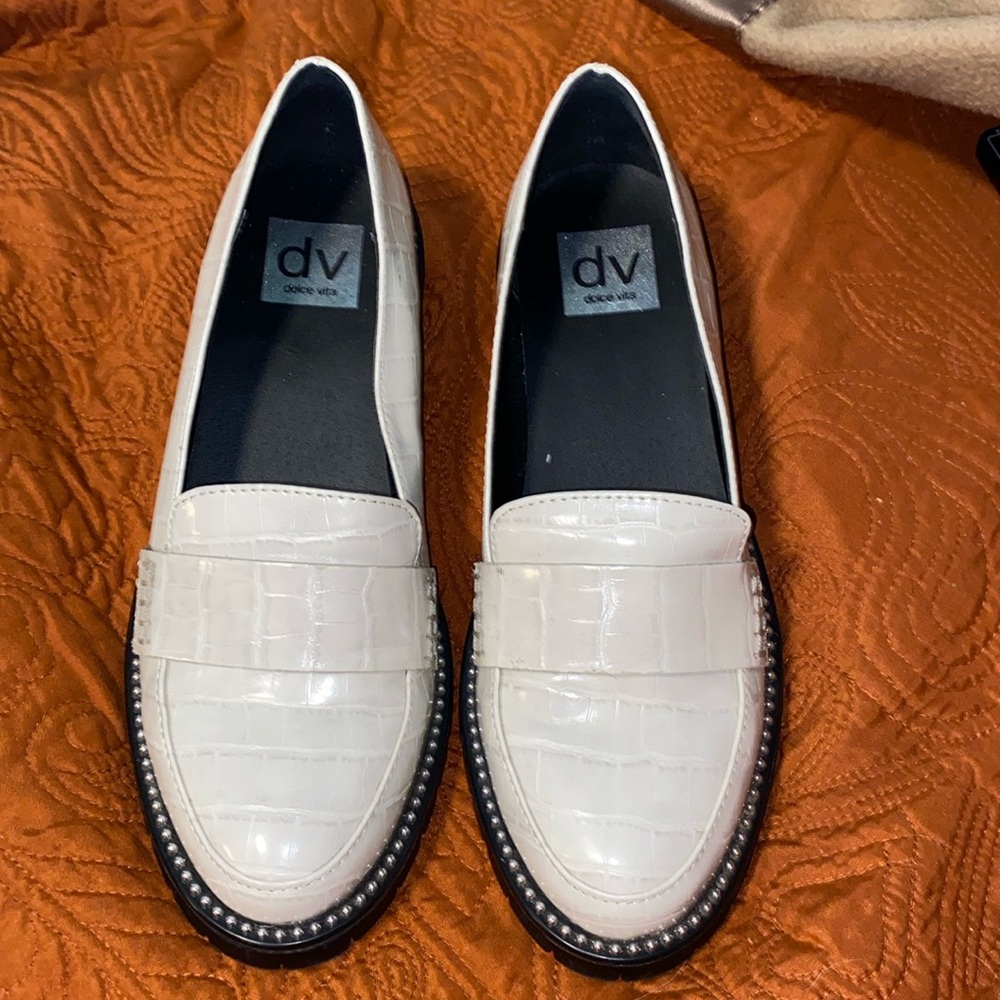 DV Dolce Vita Cali Slip on Crocodile Loafer Ivory/Bone PERFECT